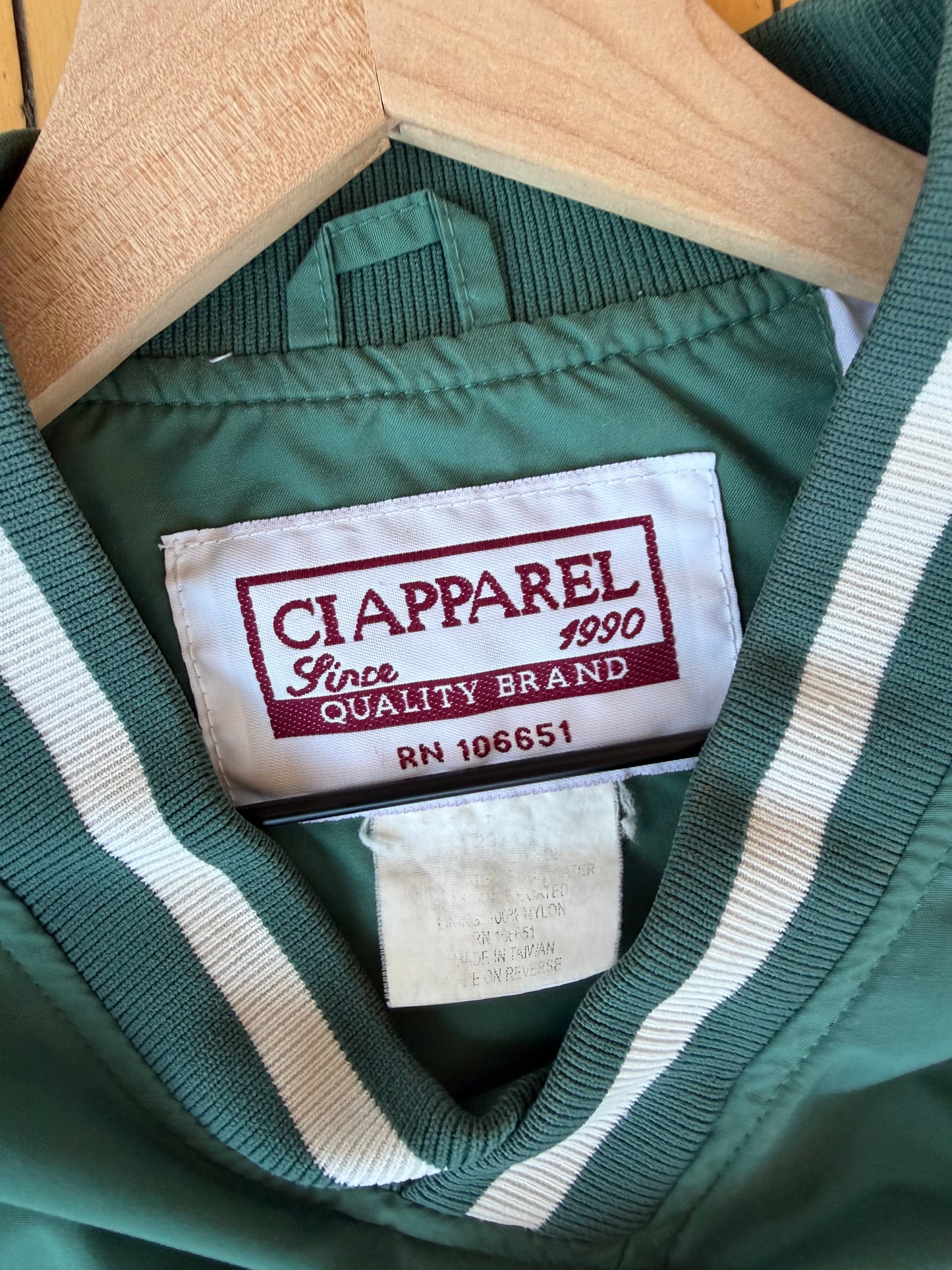 VINTAGE NDSU PATCH WASHED GREEN WINDBREAKER (L)