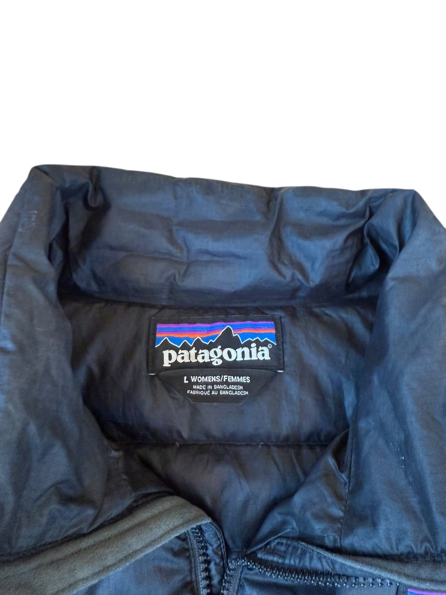 PATAGONIA WOMEN'S DOWN JACKET - MSRP: $279 (L)