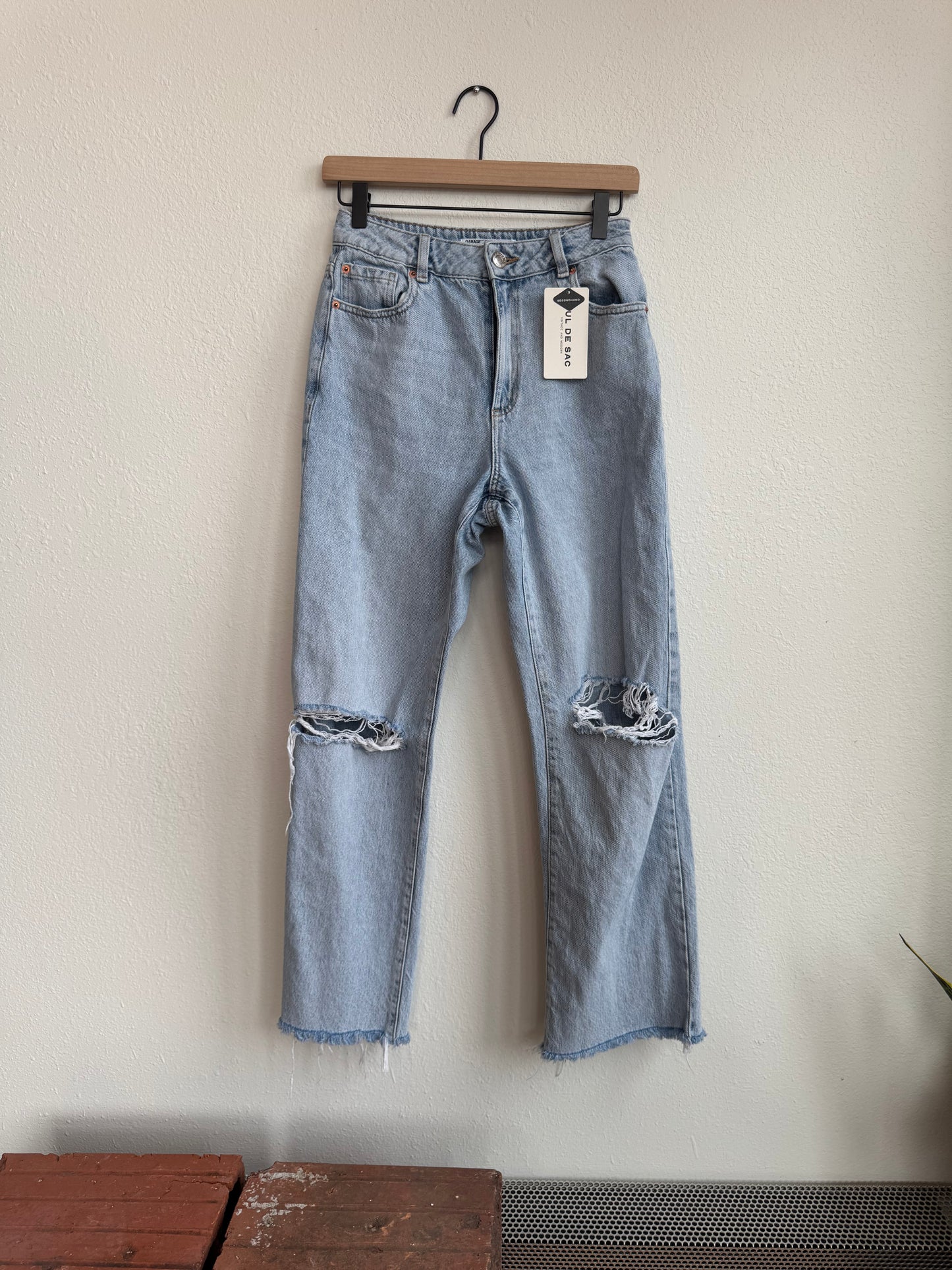 GARAGE 90’S STRAIGHT DENIM (25) - MSRP $69.95