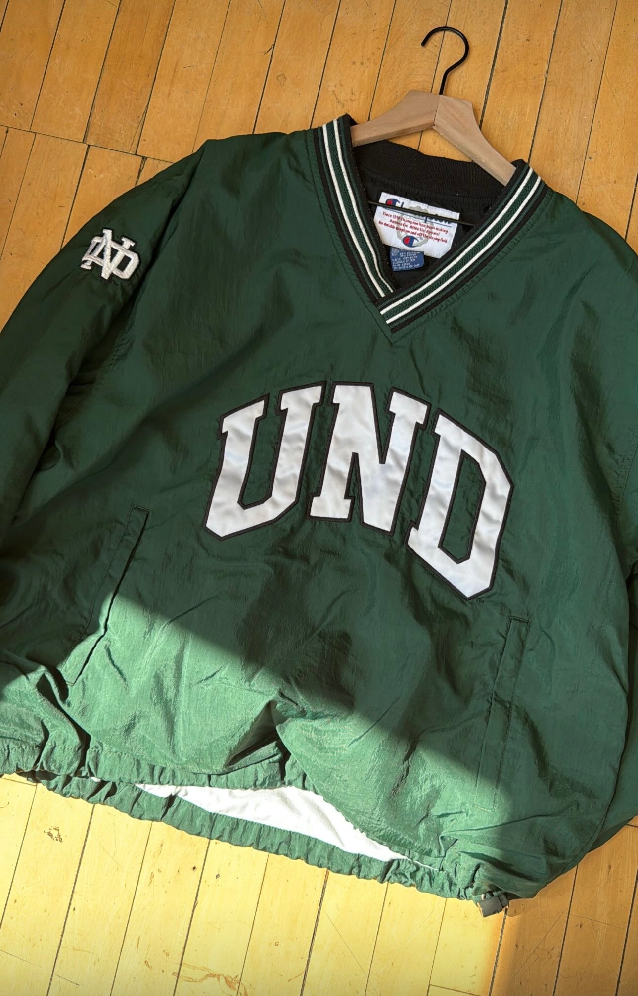 VINTAGE UND CHAMPION WINDBREAKER (L)