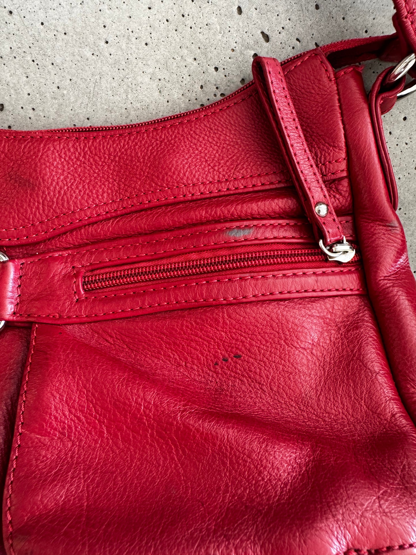 VINTAGE GENUINE LEATHER RED SHOULDER BAG