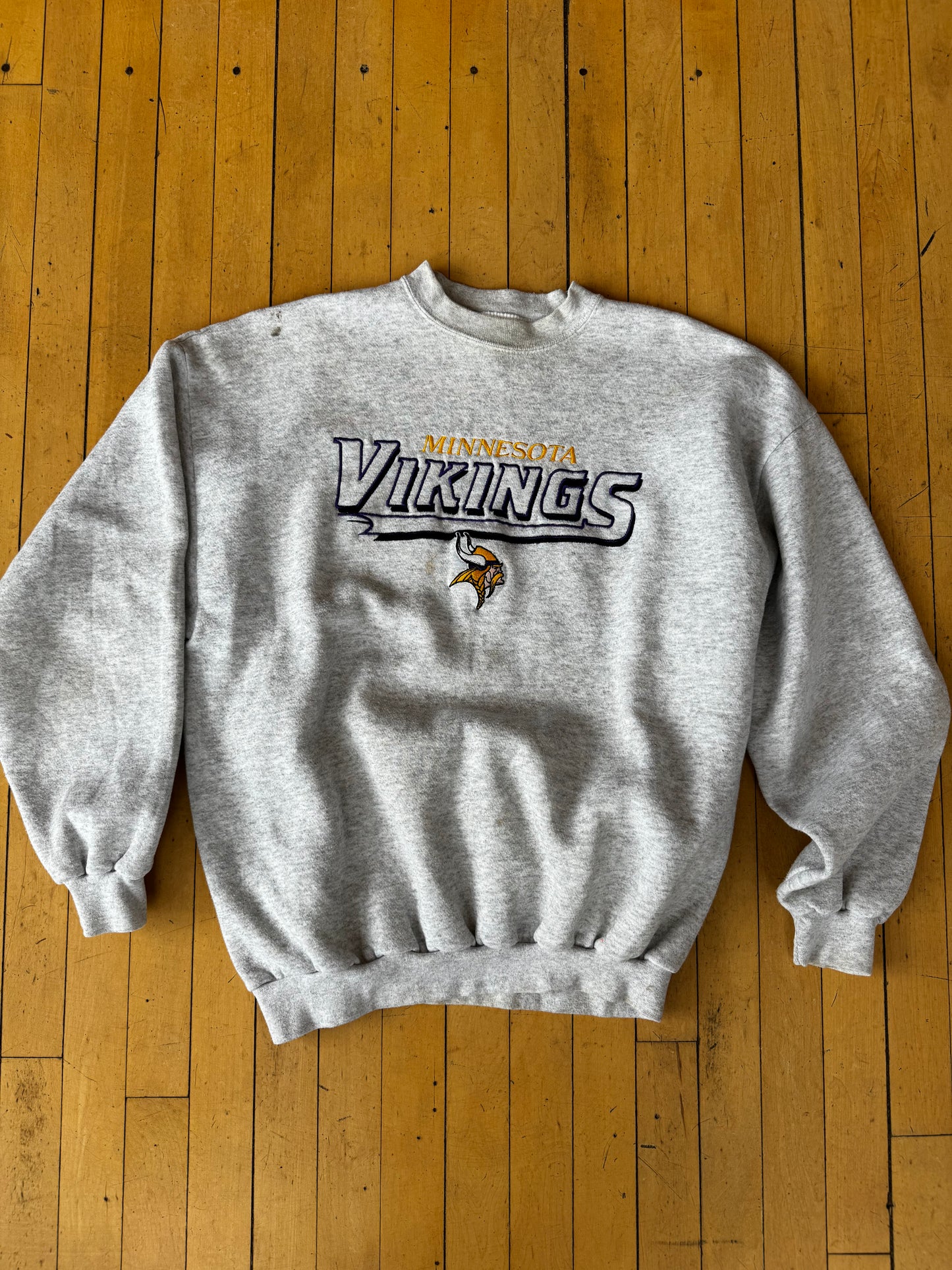 VINTAGE VIKINGS OUTLINE EMBROIDERED CREW (XL)