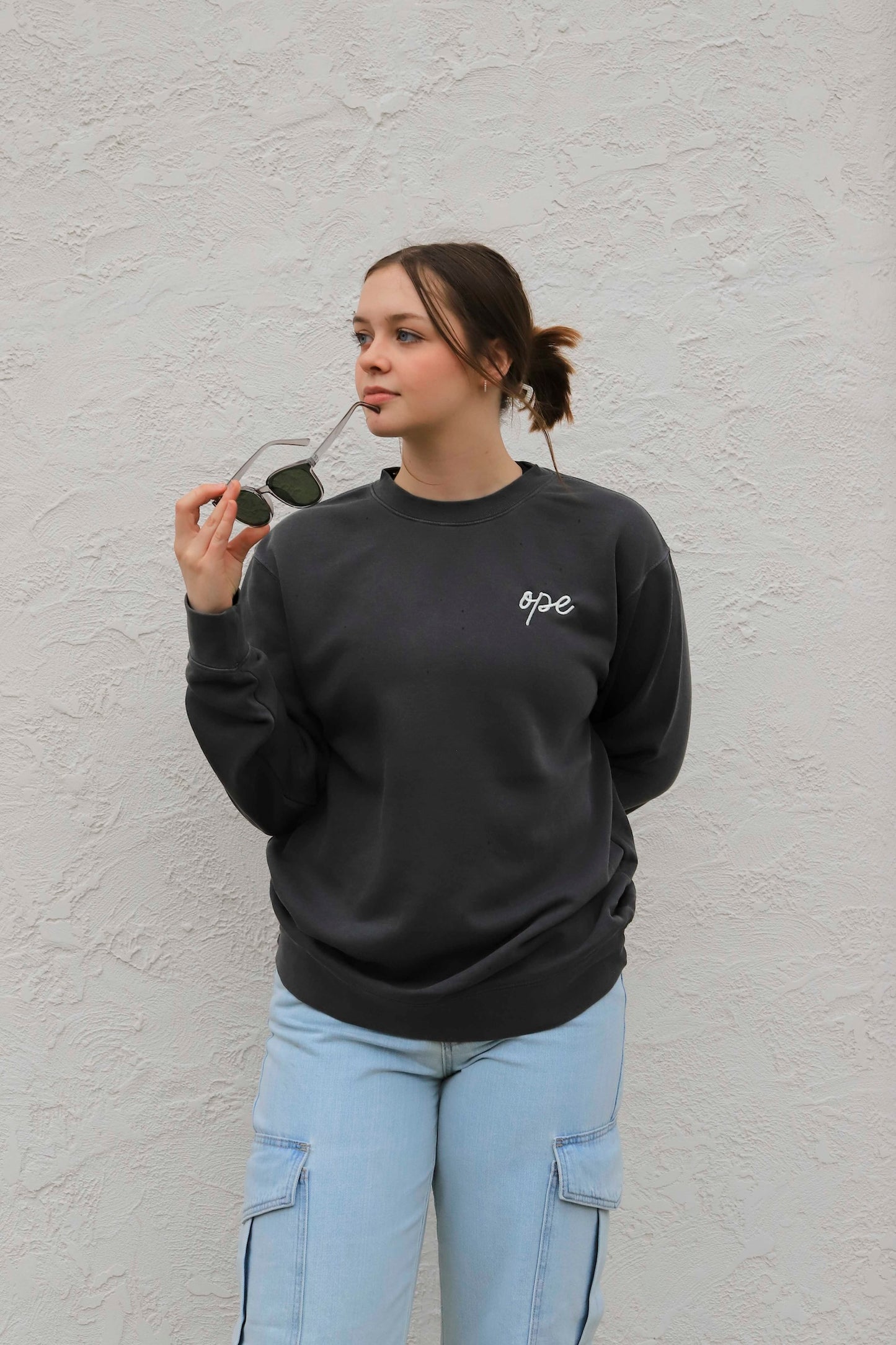 OPE MODERN SCRIPT EMBROIDERED CREW