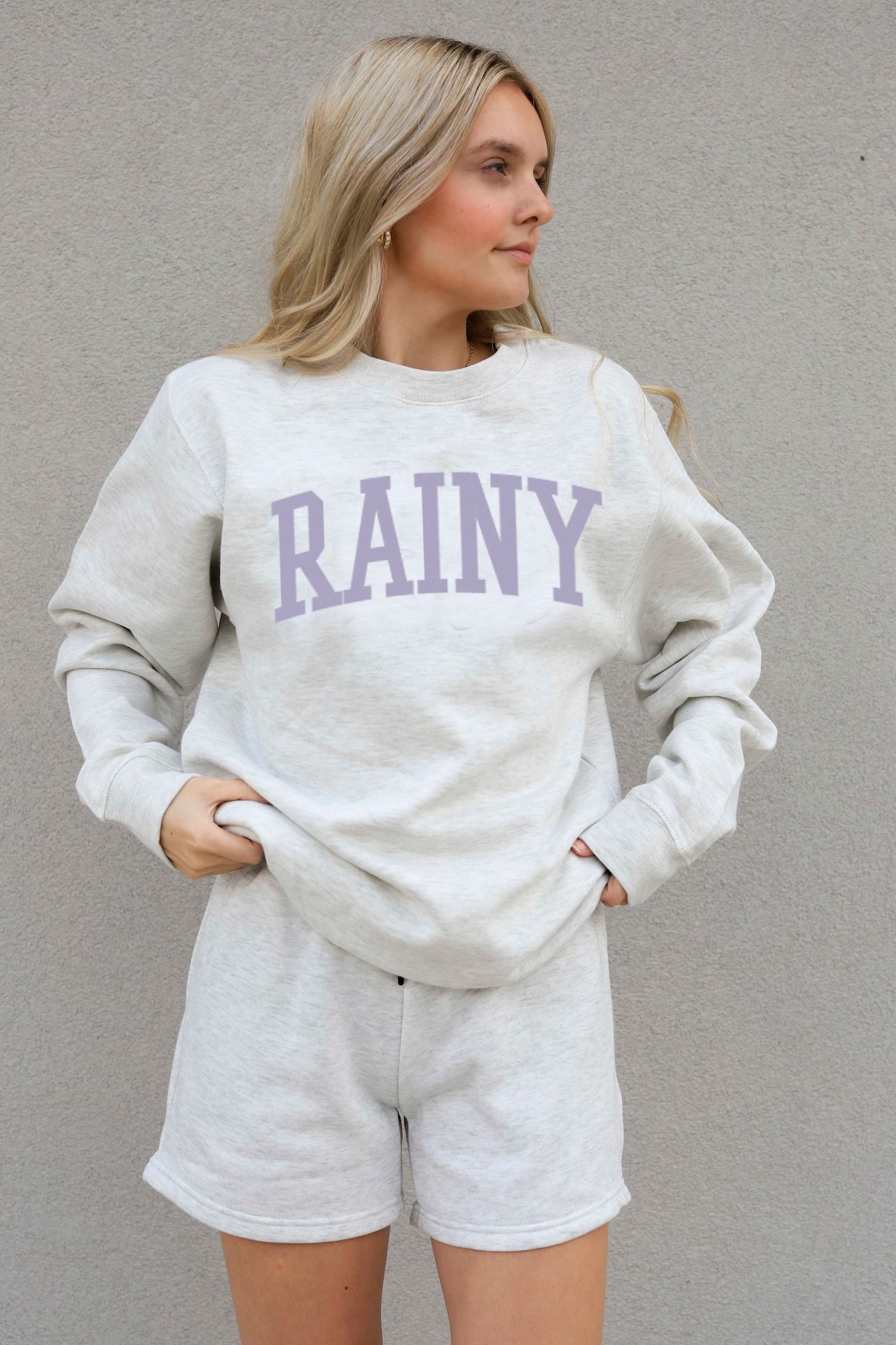 RAINY VINTAGE VARSITY CREW