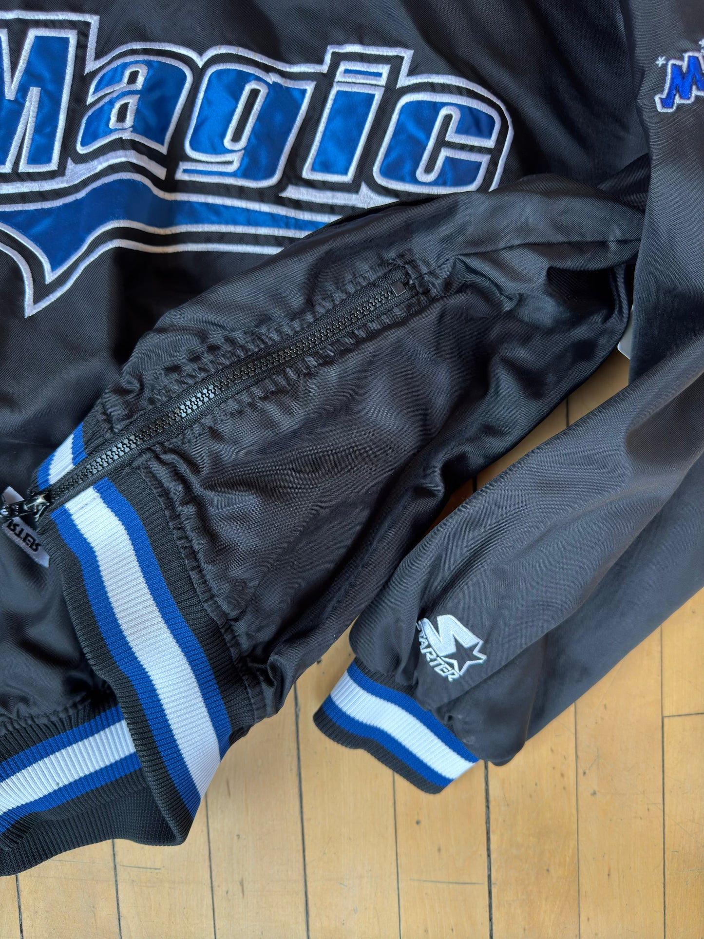 VINTAGE STARTER ORLANDO MAGIC PULLOVER (L)