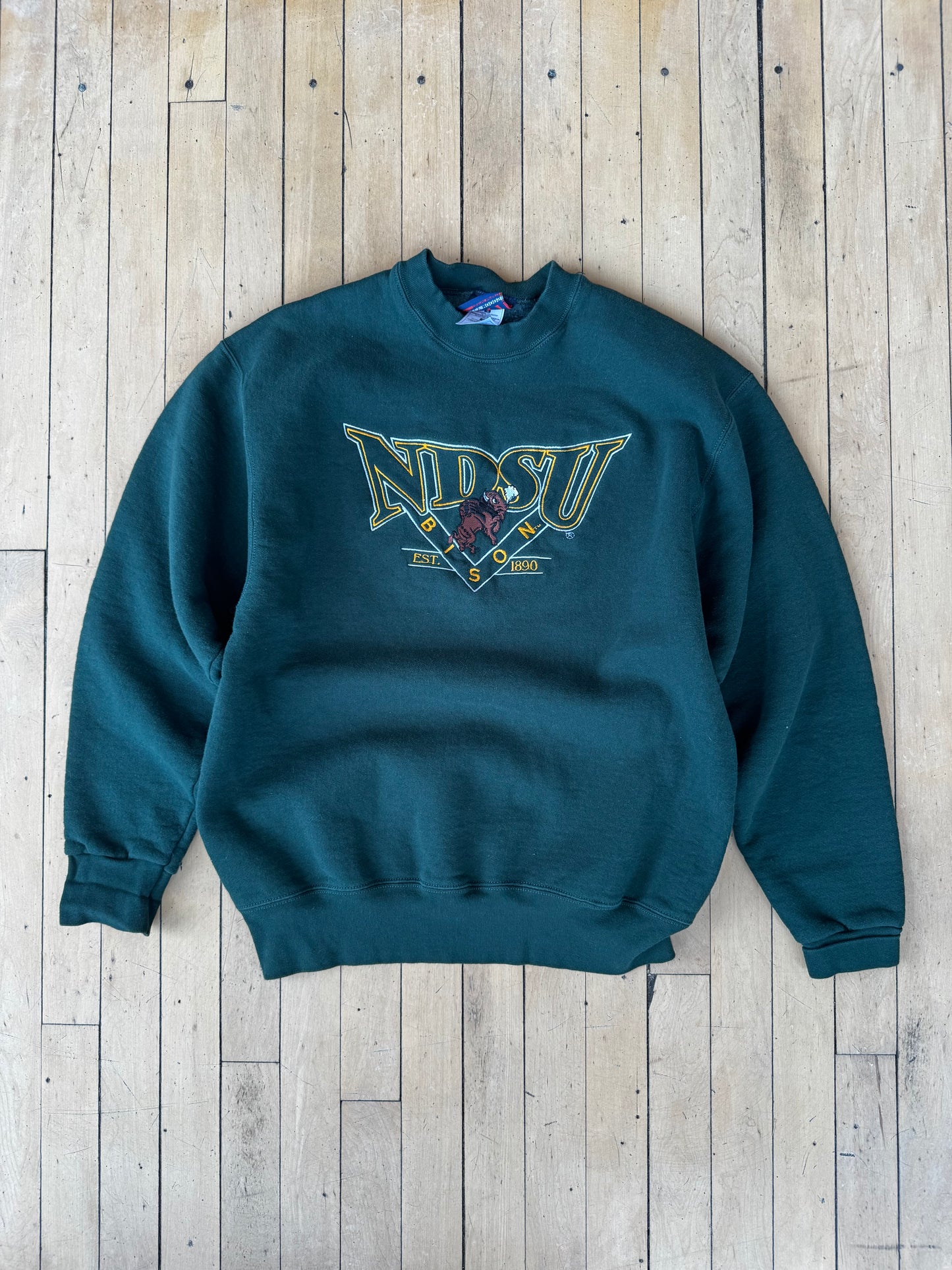 VINTAGE EMBROIDERED NDSU EST 1890 CREW (L)