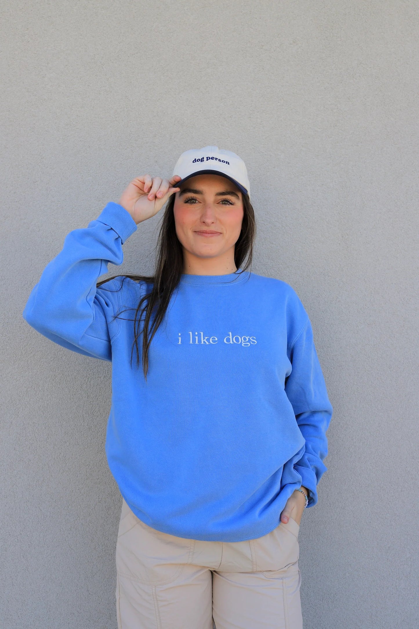 I LIKE DOGS EMBROIDERED CREW