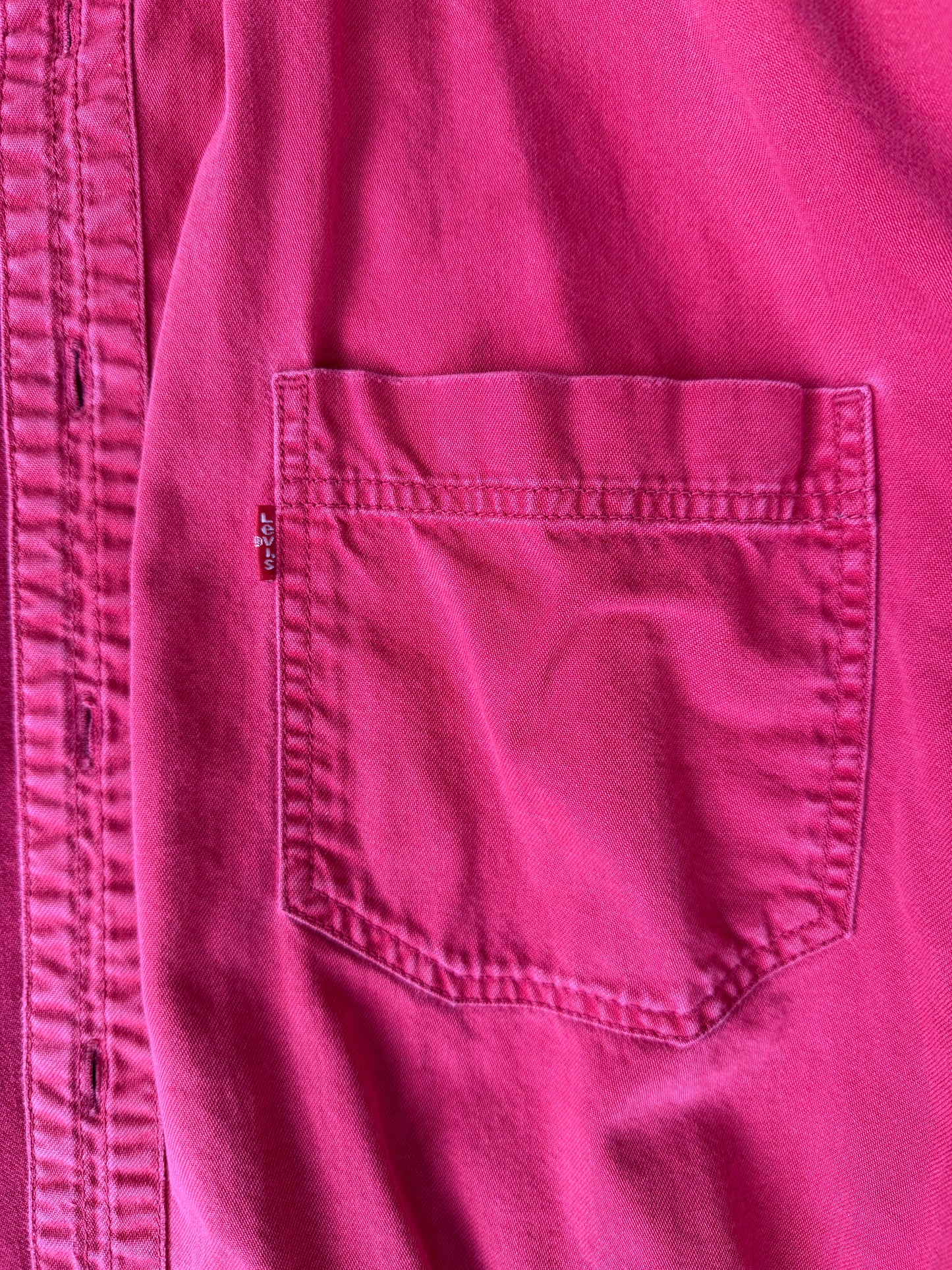 VINTAGE LEVI'S RED BUTTON UP (L)