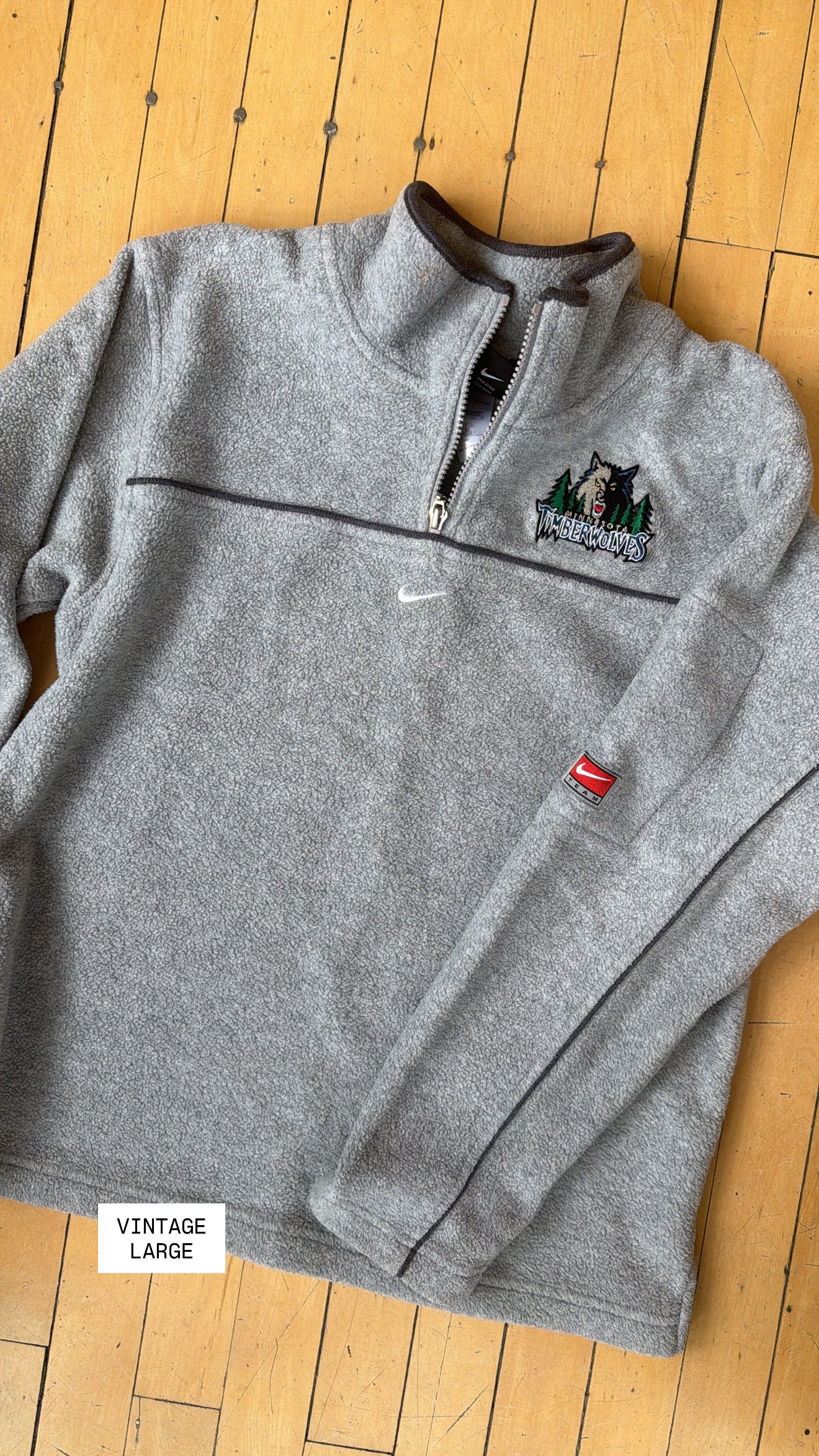 VINTAGE TIMBERWOLVES NIKE TEAM CENTER SWOOSH FLEECE (L)