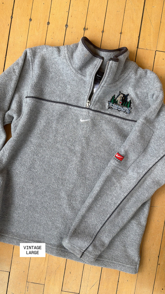 VINTAGE TIMBERWOLVES NIKE TEAM CENTER SWOOSH FLEECE (L)