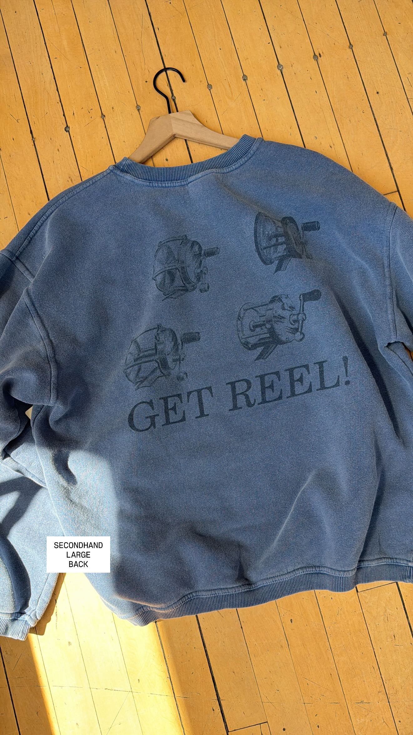 GET REEL WASHED BLUE CREWNECK (L)