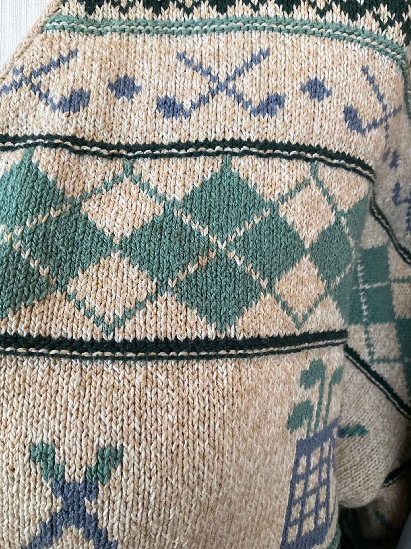 VINTAGE AOP GOLF PRINT COTTON BLEND CARDIGAN (XL)