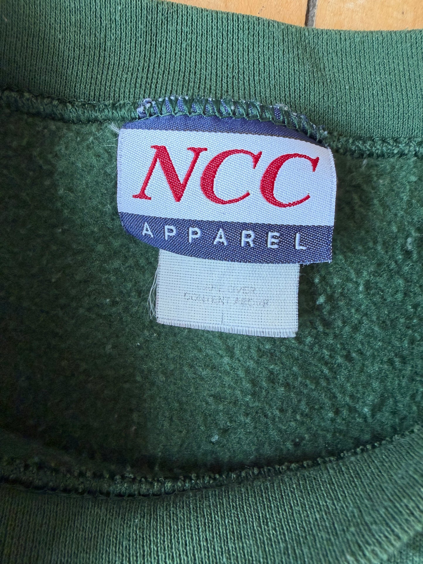 VINTAGE NCC NDSU BISON EMBROIDERED CREW (L)