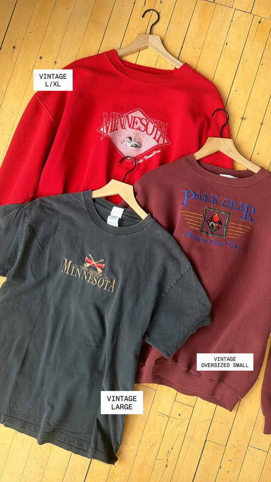 VINTAGE MINNESOTA CANOE EMBROIDERED TEE (L)
