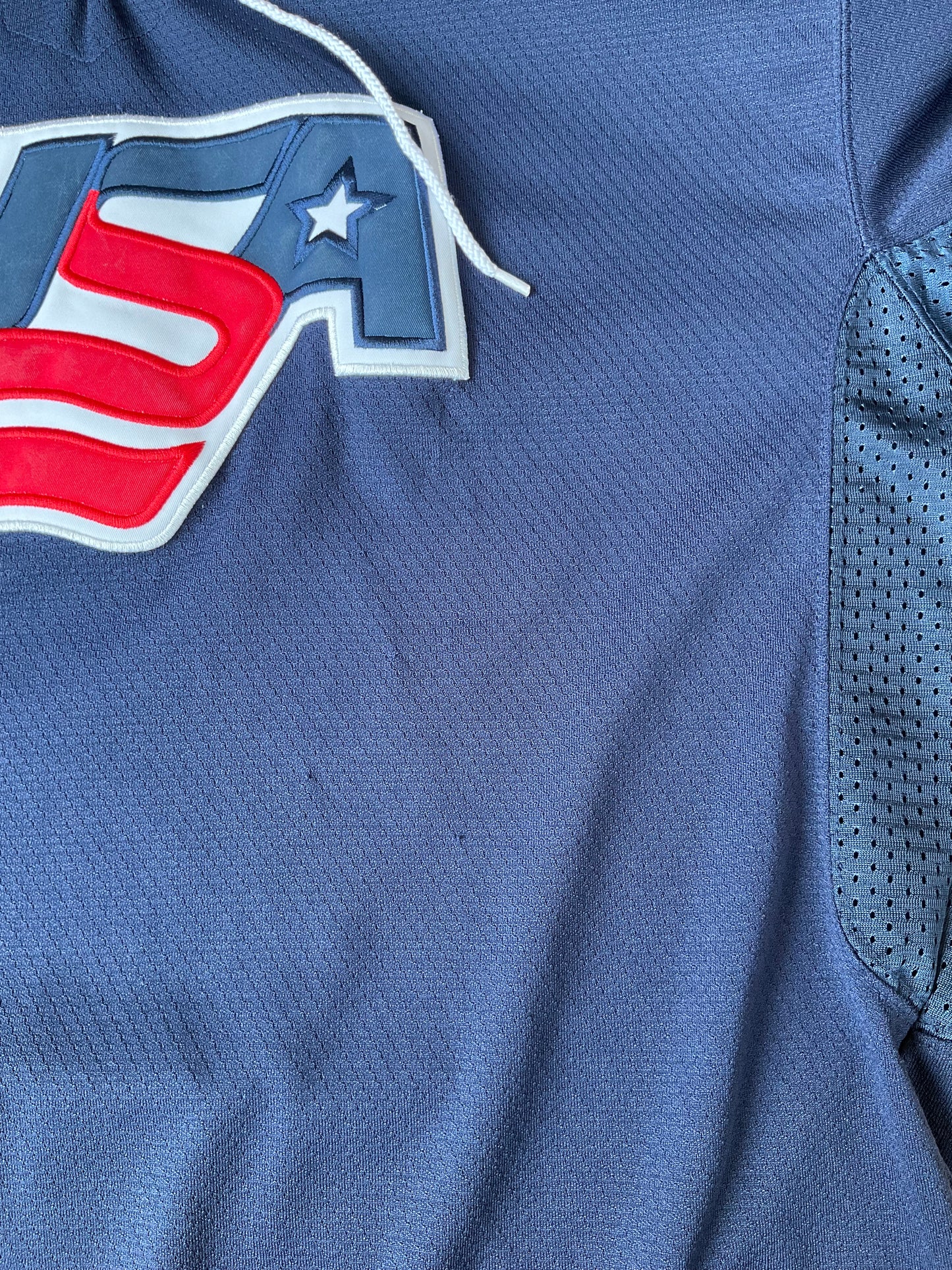VINTAGE NIKE TEAM USA HOCKEY JERSEY (L)
