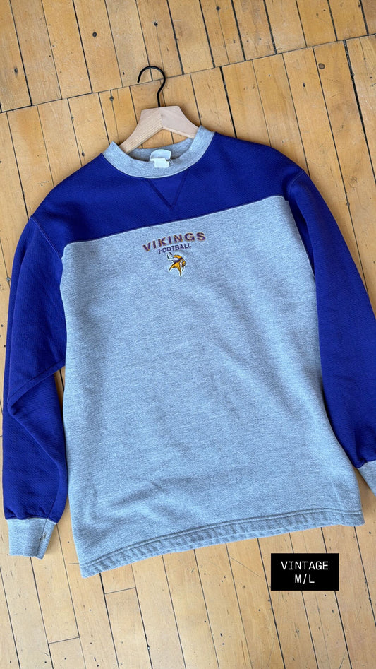 VINTAGE VIKINGS SMALL EMBROIDERY CREW (M/L)