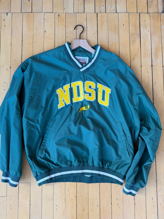 VINTAGE NDSU PATCH WASHED GREEN WINDBREAKER (L)
