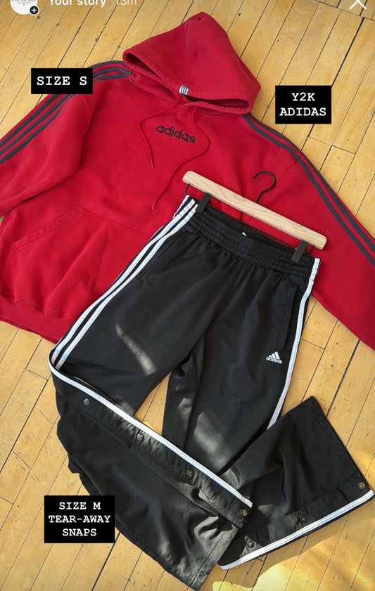 Y2K VINTAGE ADIDAS SPELL OUT EMB. HOODIE (S)