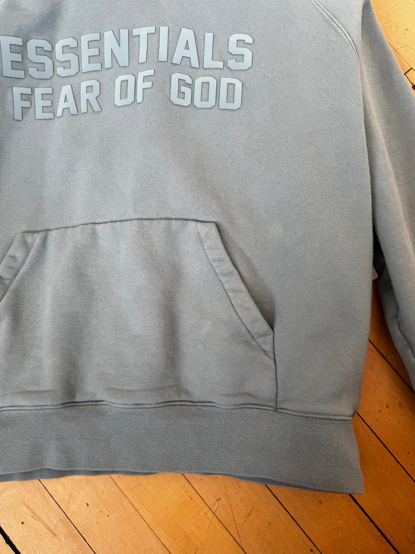 ESSENTIALS FEAR OF GOD HOODIE (S) -- BLEACH STAIN ON POCKET