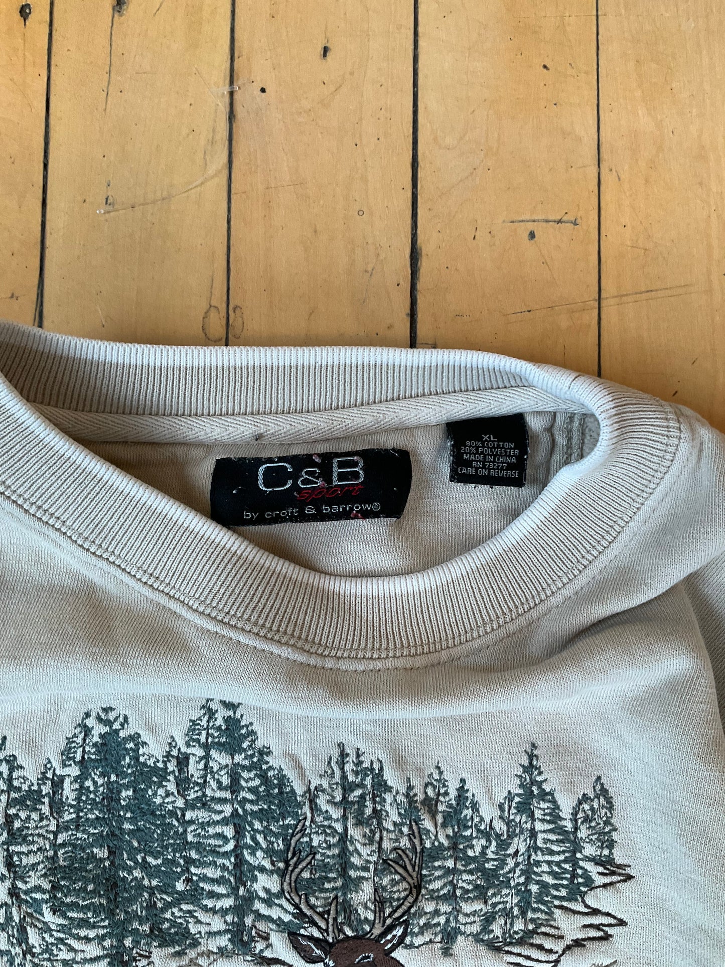 VINTAGE EMBROIDERED DEER CREWNECK (XL)