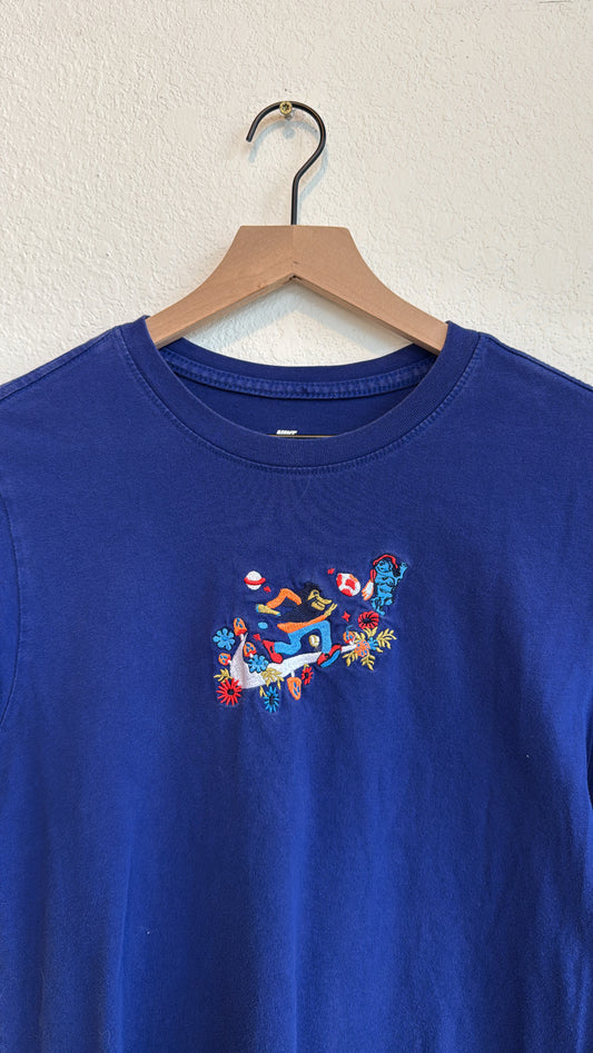 NIKE EMBROIDERED TEE (S)