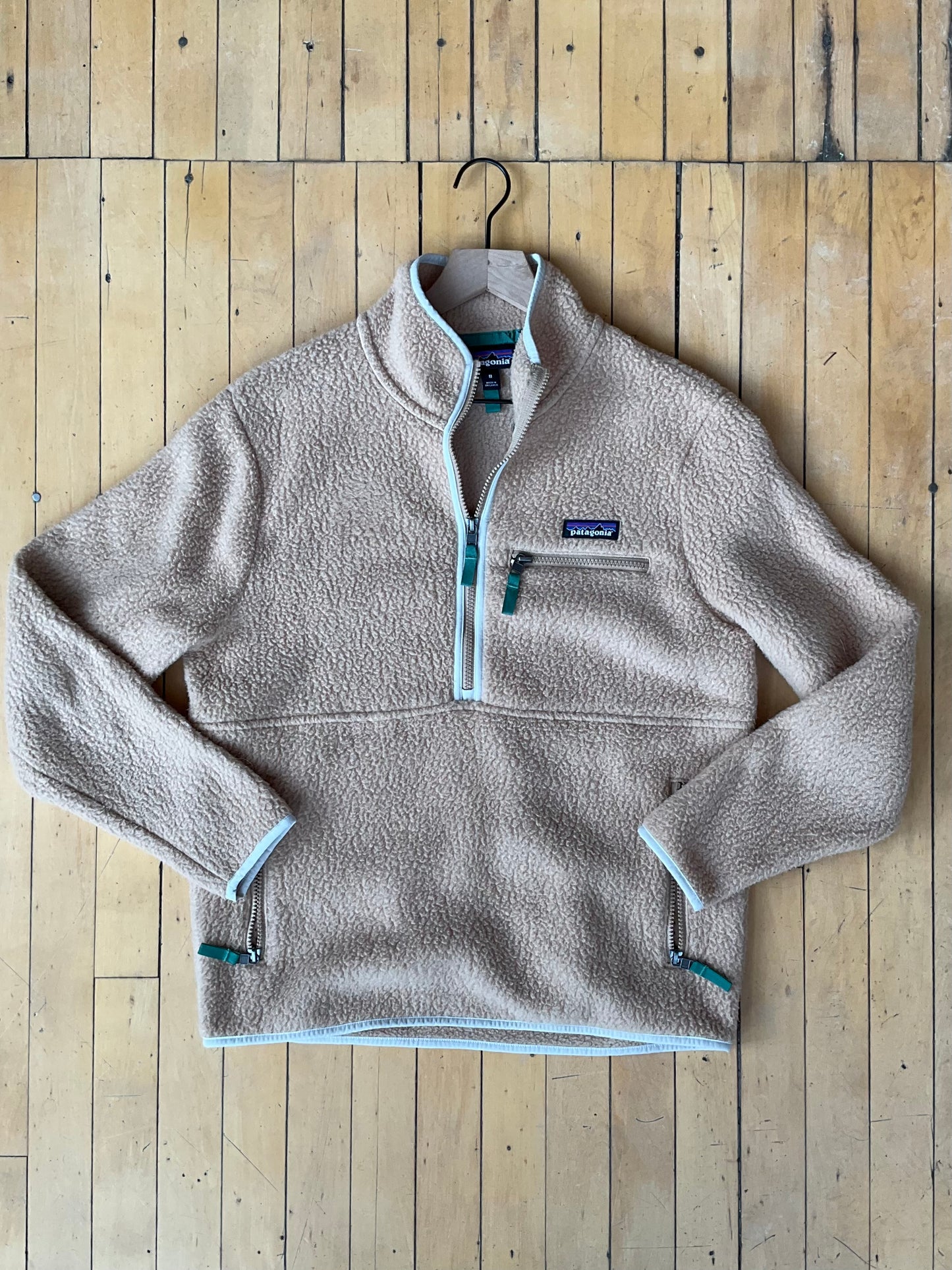 PATAGONIA MARSUPIAL PULLOVER - MSRP: $149 (M)