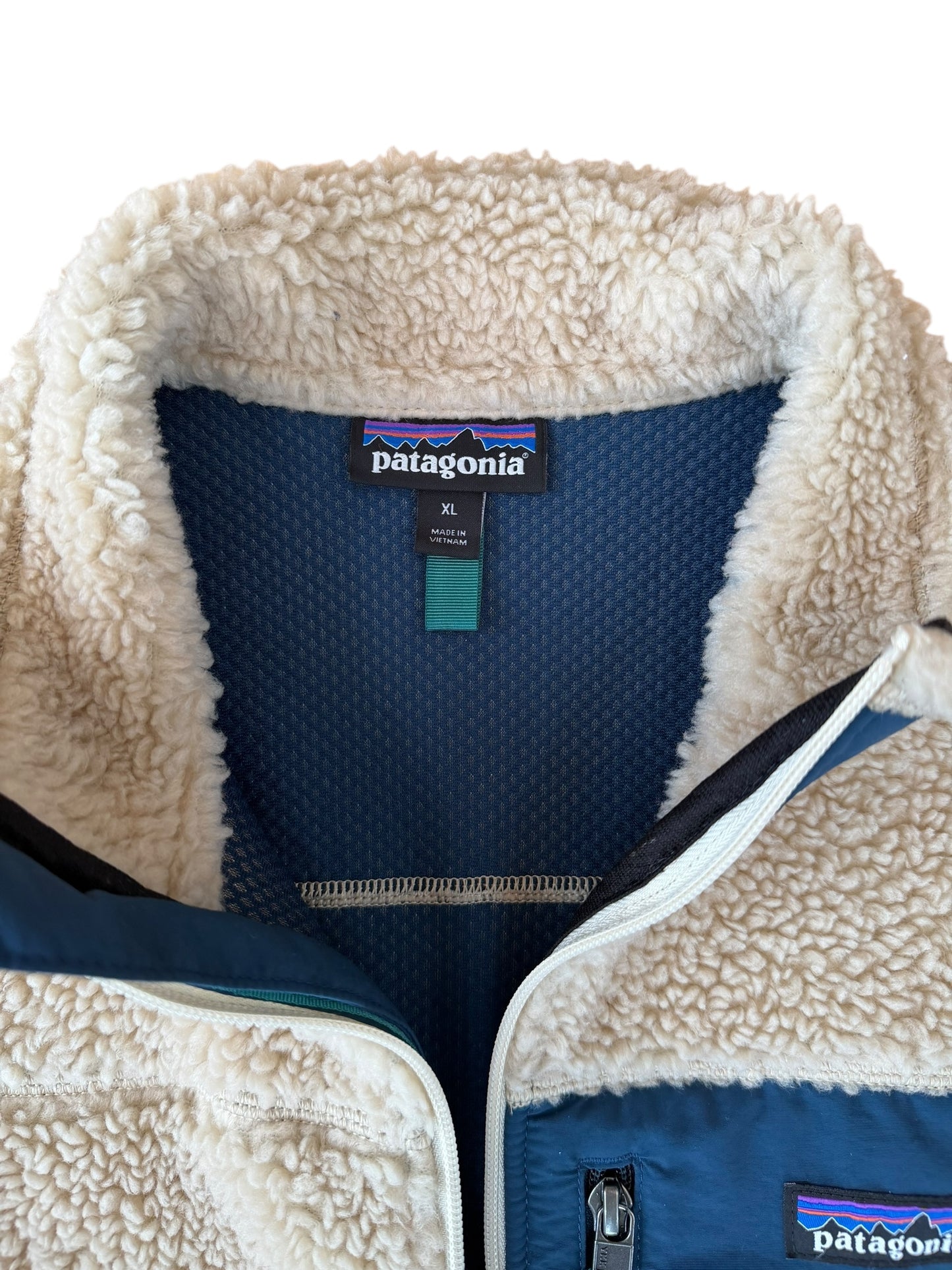PATAGONIA WOMEN'S CLASSIC RETRO X FLEECE VEST (XL) - MSRP $179