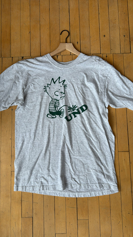 VINTAGE NDSU VS UND RIVALRY TEE (XL)