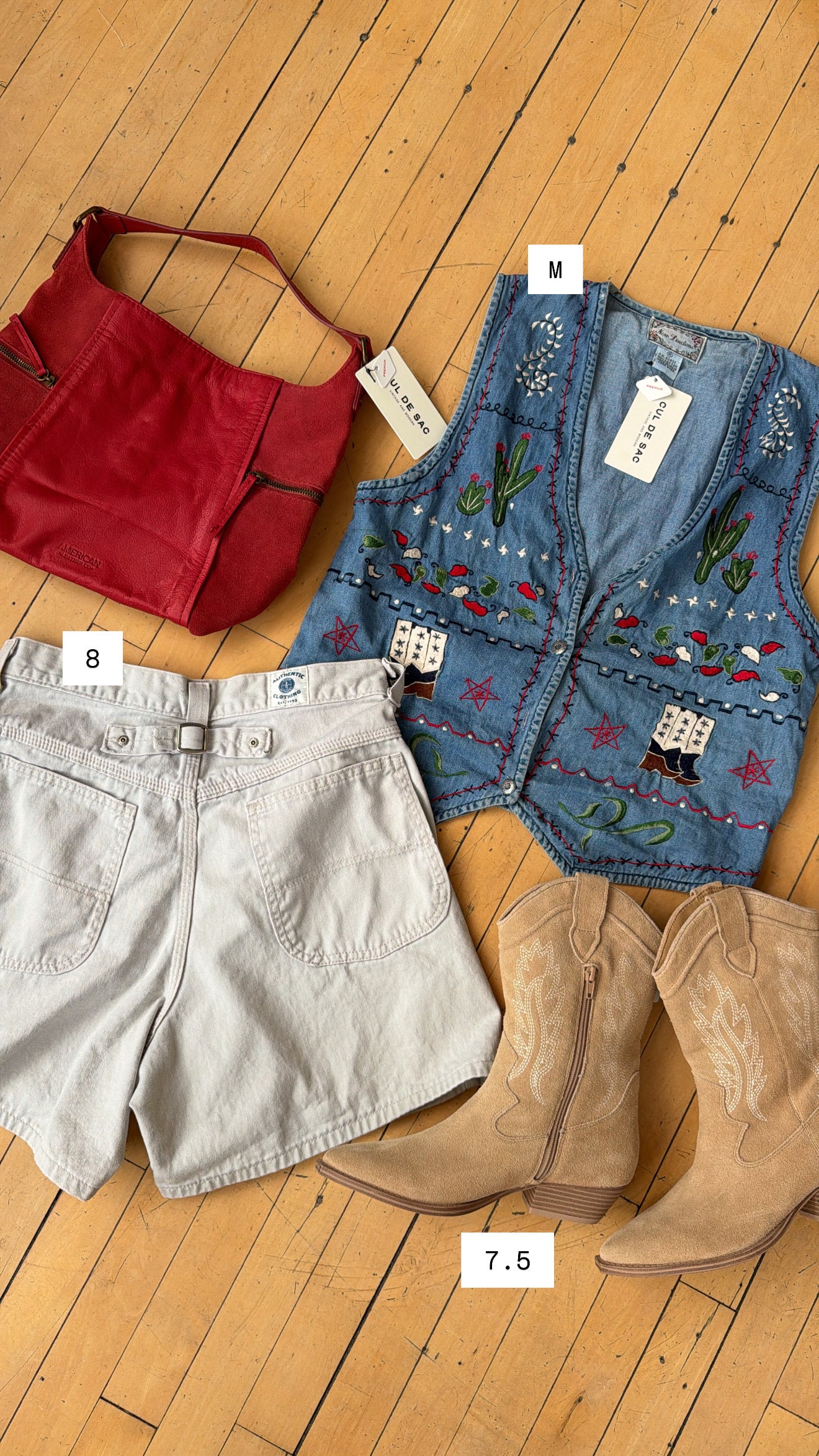 VINTAGE EMBROIDERED DENIM COUNTRY VEST (S)