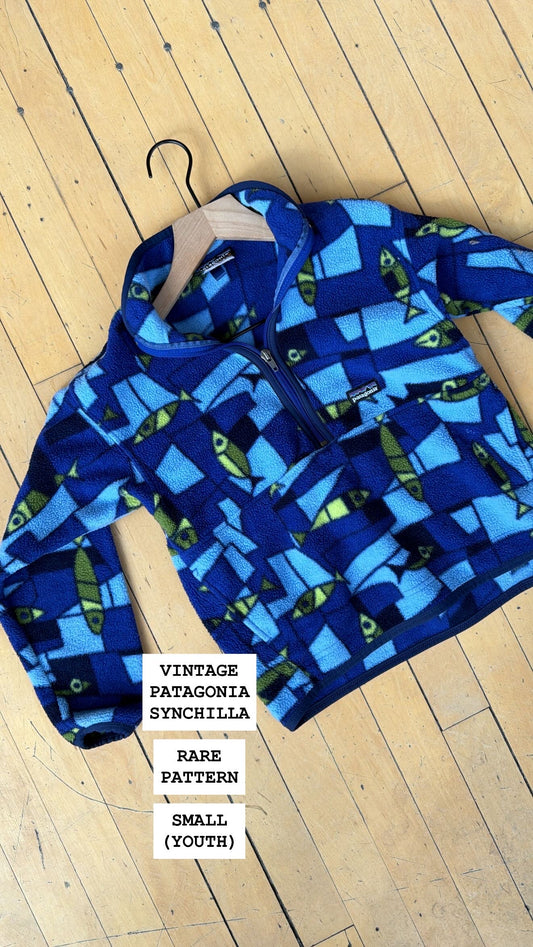 VINTAGE FISH PRINT PATAGONIA SYNCHILLA (S)(YOUTH)