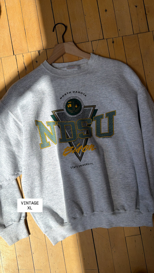 VINTAGE NDSU AG AND APPLIED SCIENCE CREW (XL)