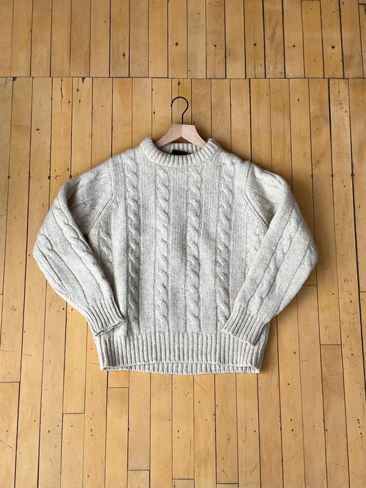 VINTAGE HAND-LOOMED SHETLAND WOOL CABLE KNIT SWEATER (S/M)