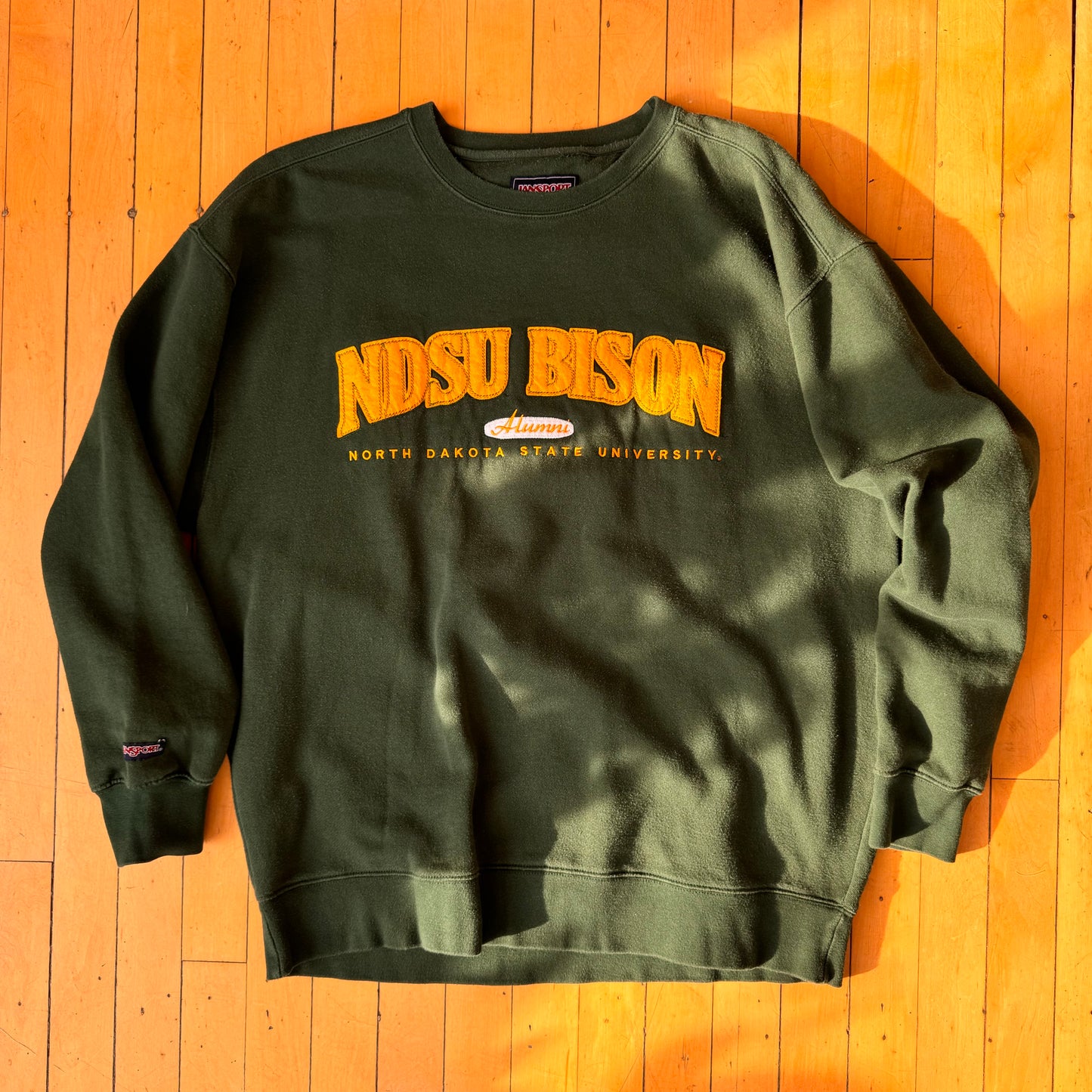 VINTAGE BISON ALUMNI CREW (L)