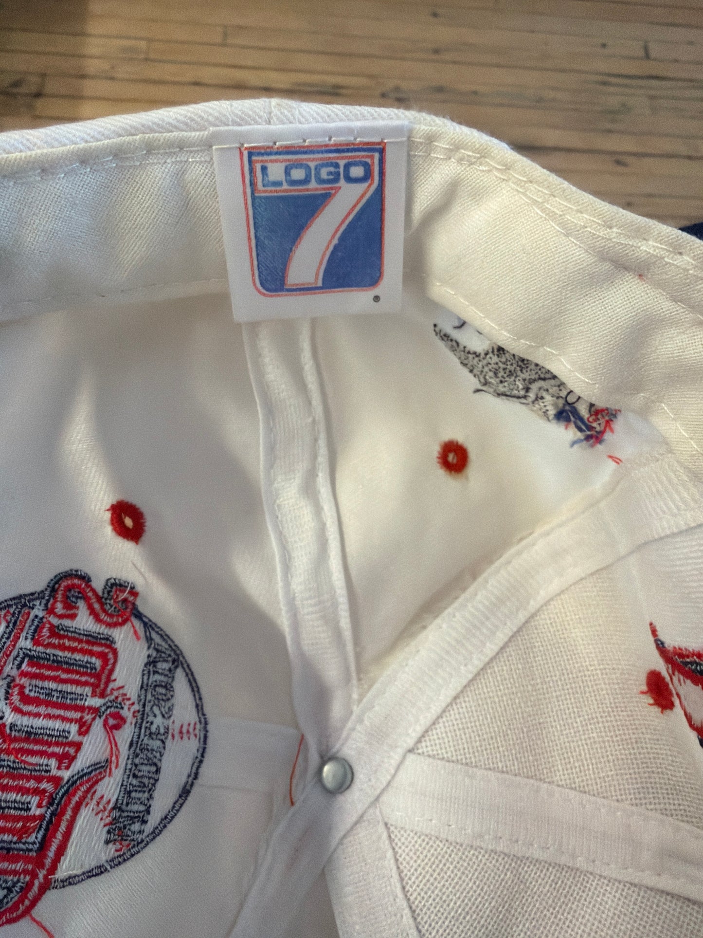 VINTAGE BIG MN WINS SNAPBACK LOGO 7 (OS)