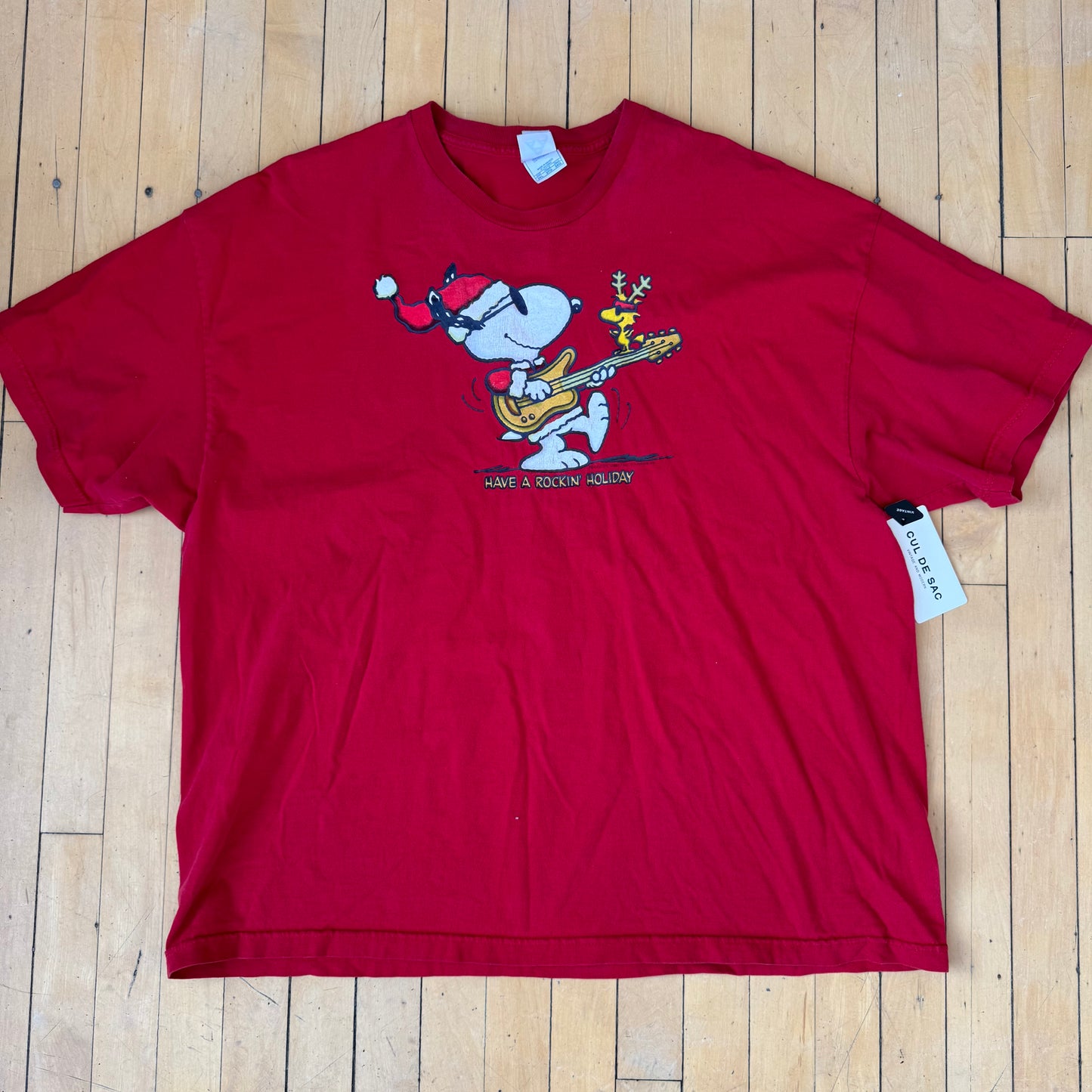 PEANUTS ROCKIN HOLIDAY TEE (3XL)