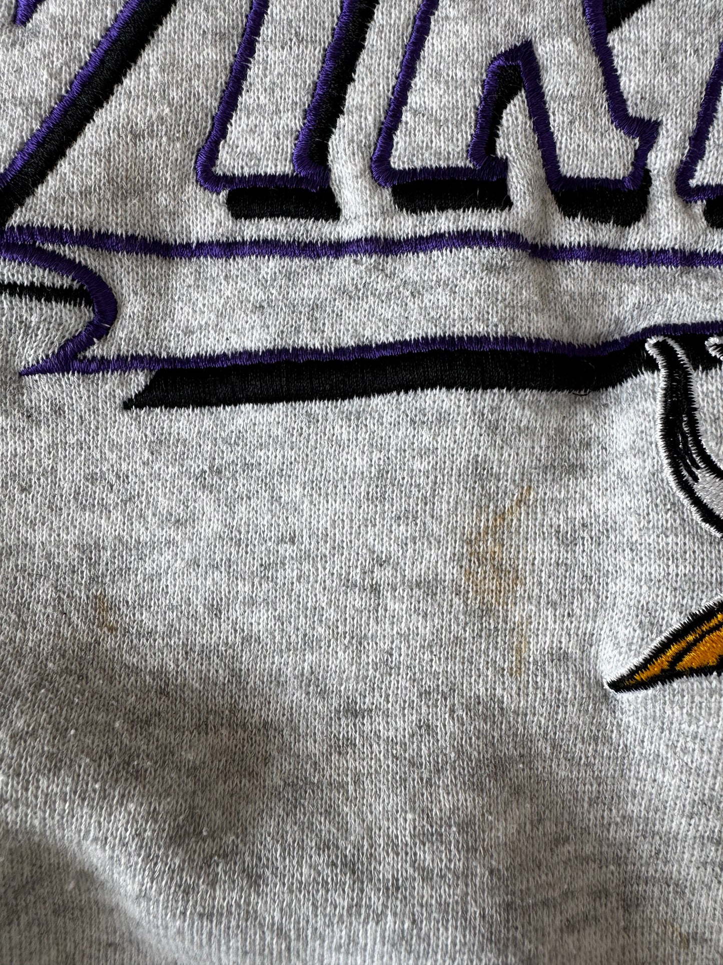 VINTAGE VIKINGS OUTLINE EMBROIDERED CREW (XL)