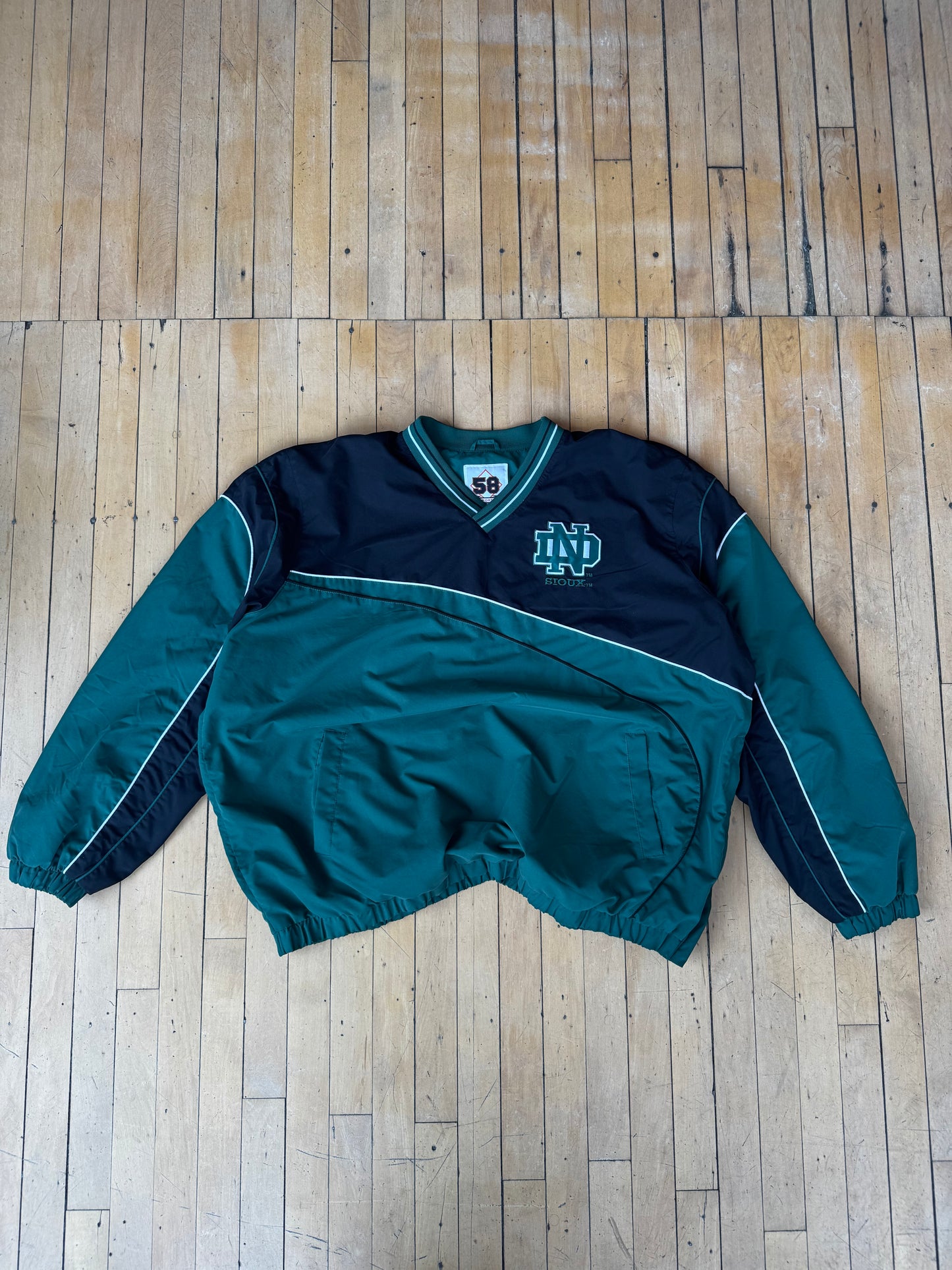 VINTAGE SIOUX WINDBREAKER PULLOVER (3XL)