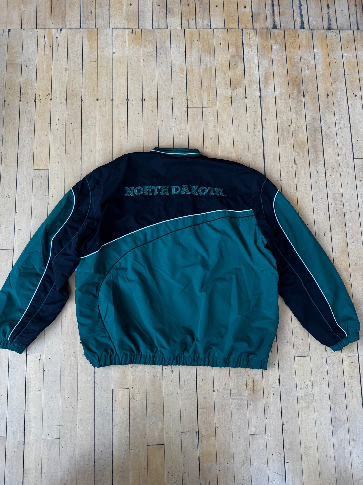 VINTAGE SIOUX WINDBREAKER PULLOVER (3XL)