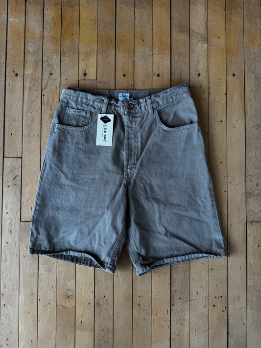 VINTAGE CALVIN KLEIN DENIM SHORTS (32)
